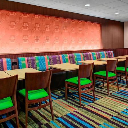 Fairfield Inn And Suites By Marriott Emporia I-95 Экстерьер фото