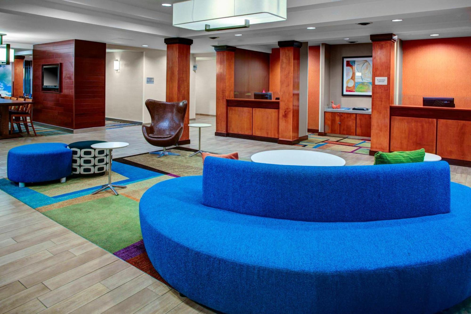 Fairfield Inn And Suites By Marriott Emporia I-95 Экстерьер фото