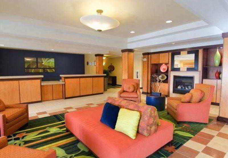 Fairfield Inn And Suites By Marriott Emporia I-95 Экстерьер фото