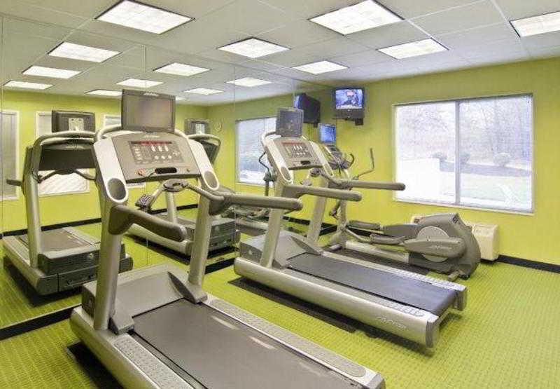 Fairfield Inn And Suites By Marriott Emporia I-95 Экстерьер фото